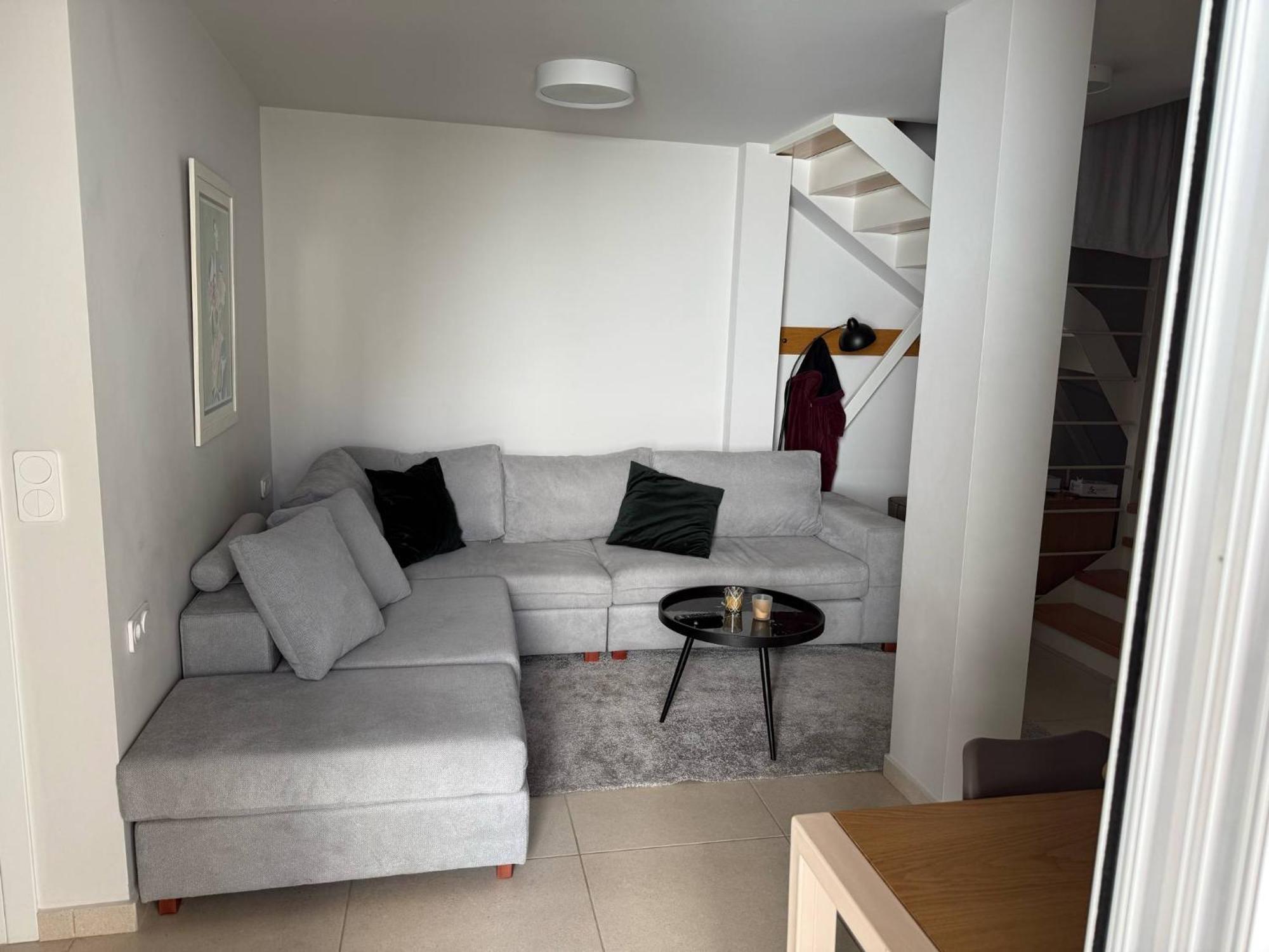 Stylish Studio Apartment - 8F House Каламата Екстериор снимка