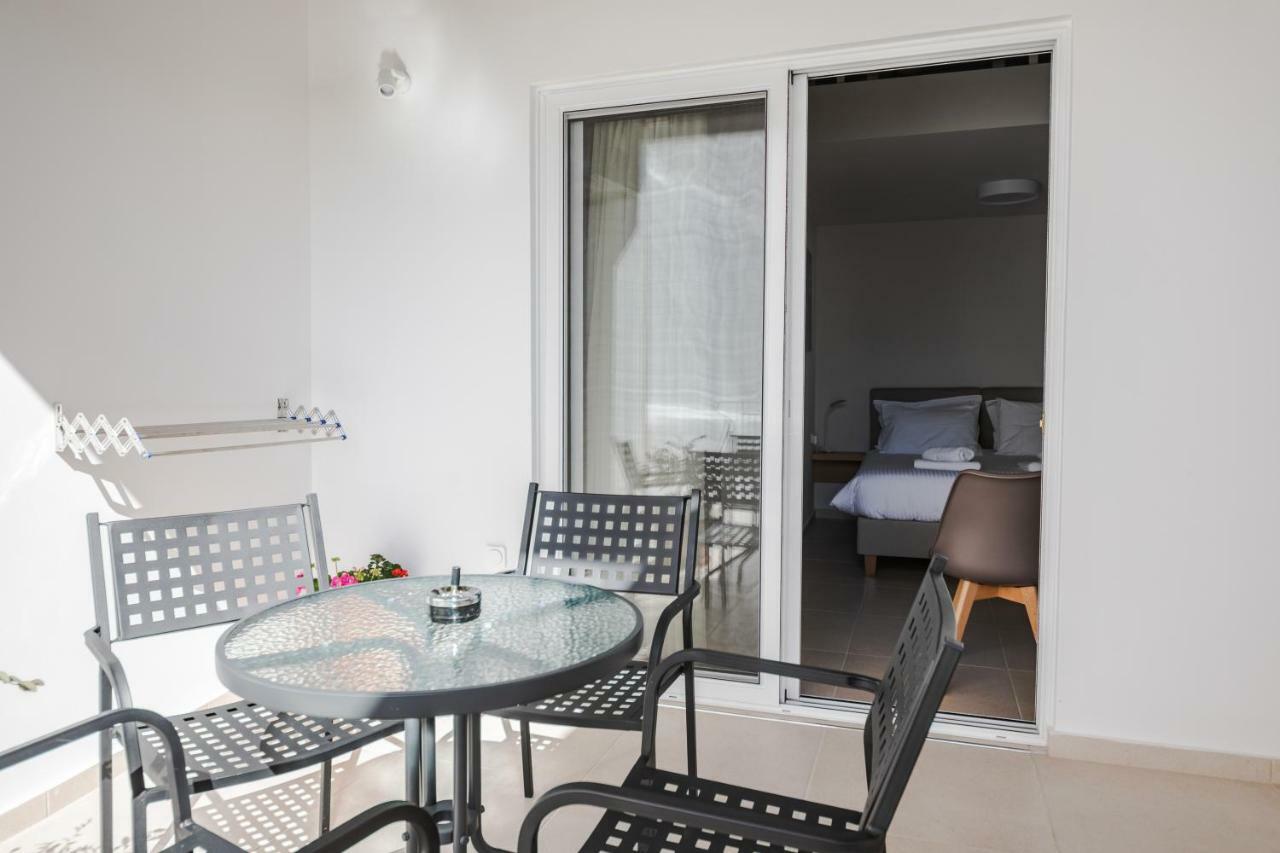 Stylish Studio Apartment - 8F House Каламата Екстериор снимка